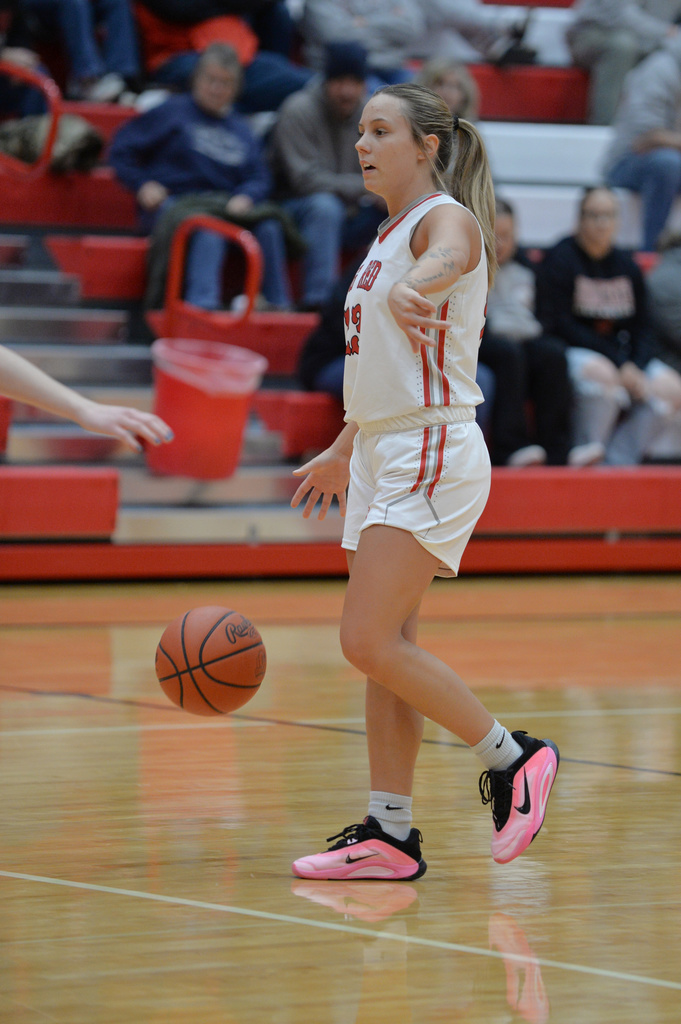 girls basketball 12-9-25