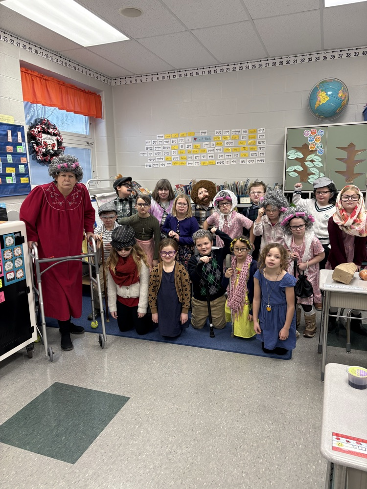 100 days of school with students 