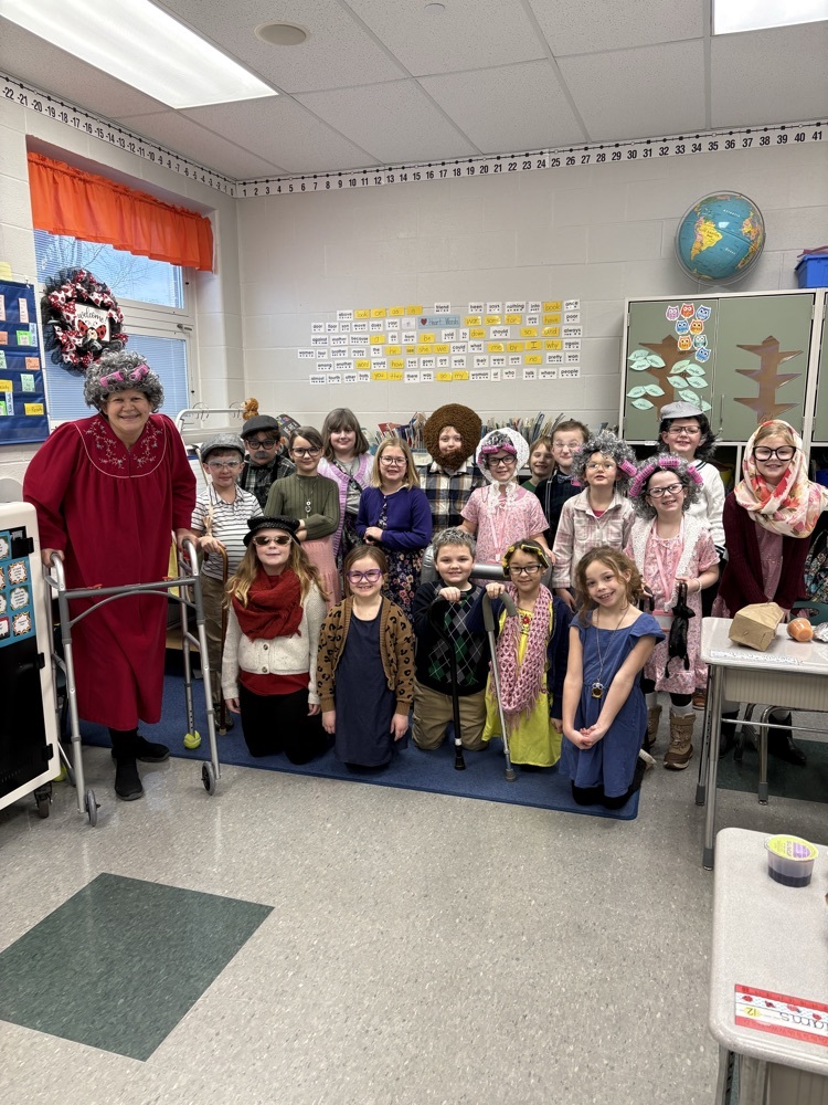 100 days of school with students 
