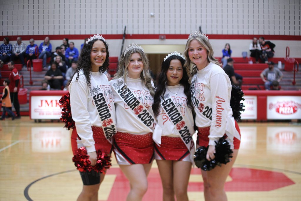 Senior cheerleaders 2-17-26