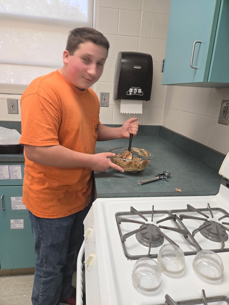 students making healthy snacks