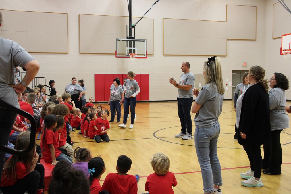menominee students of the month and all school picture