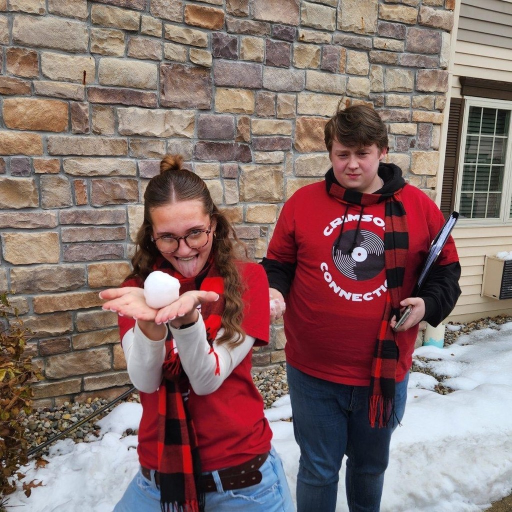 PHS' crimson connection spreads christmas cheer