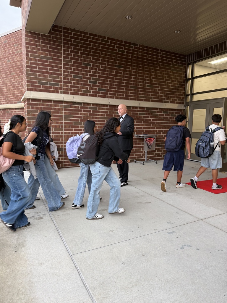 lincoln first day of school red carpet