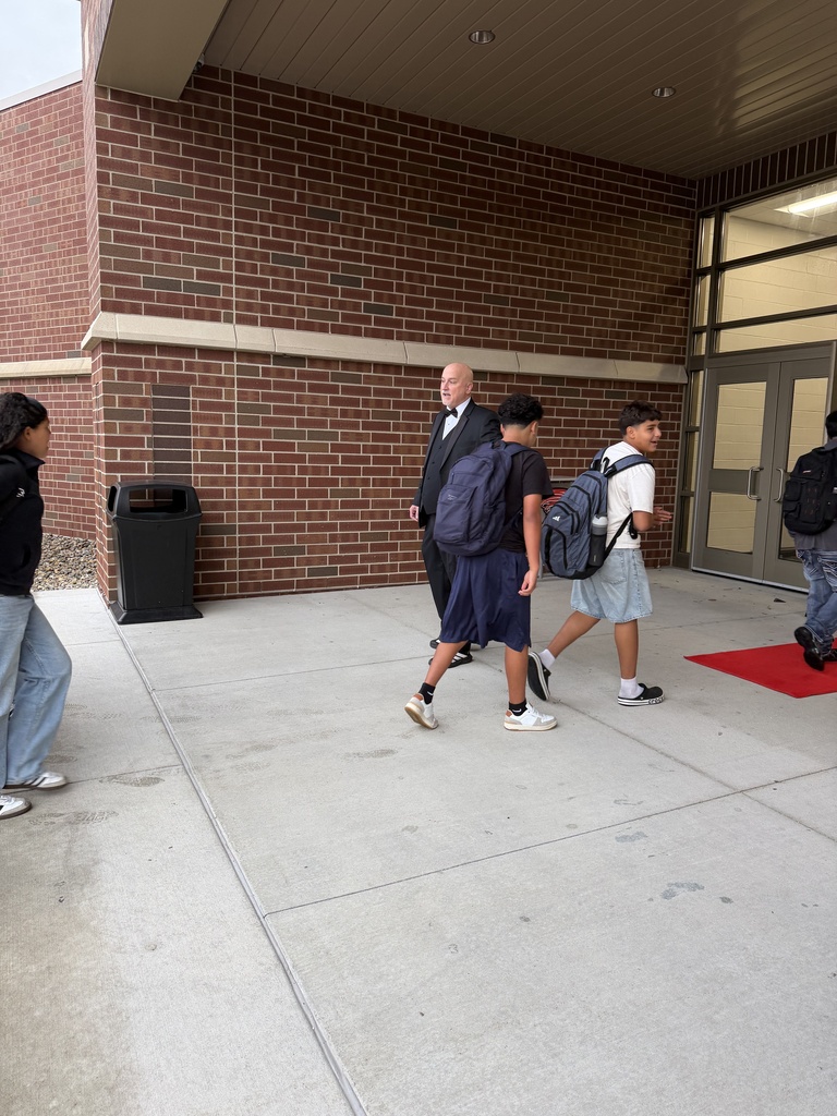 lincoln first day of school red carpet