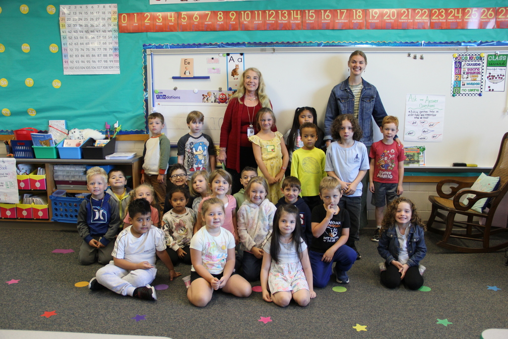dr. pamela reading to menominee kindergartners!