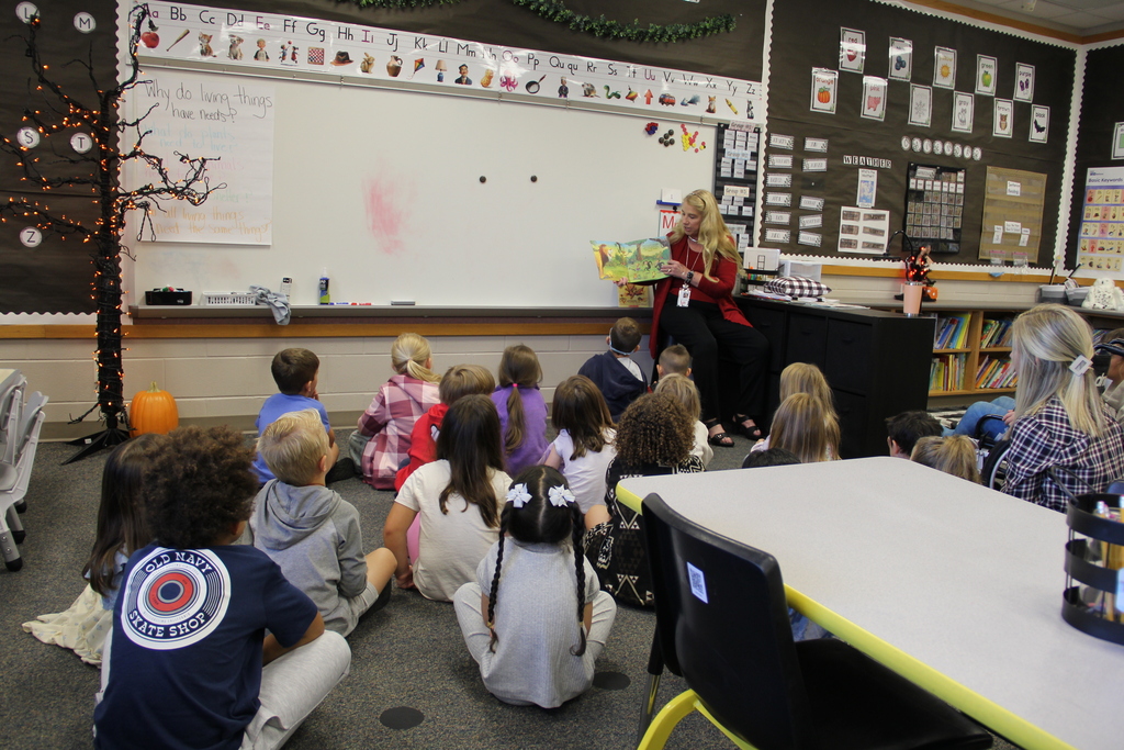 dr. pamela reading to menominee kindergartners!