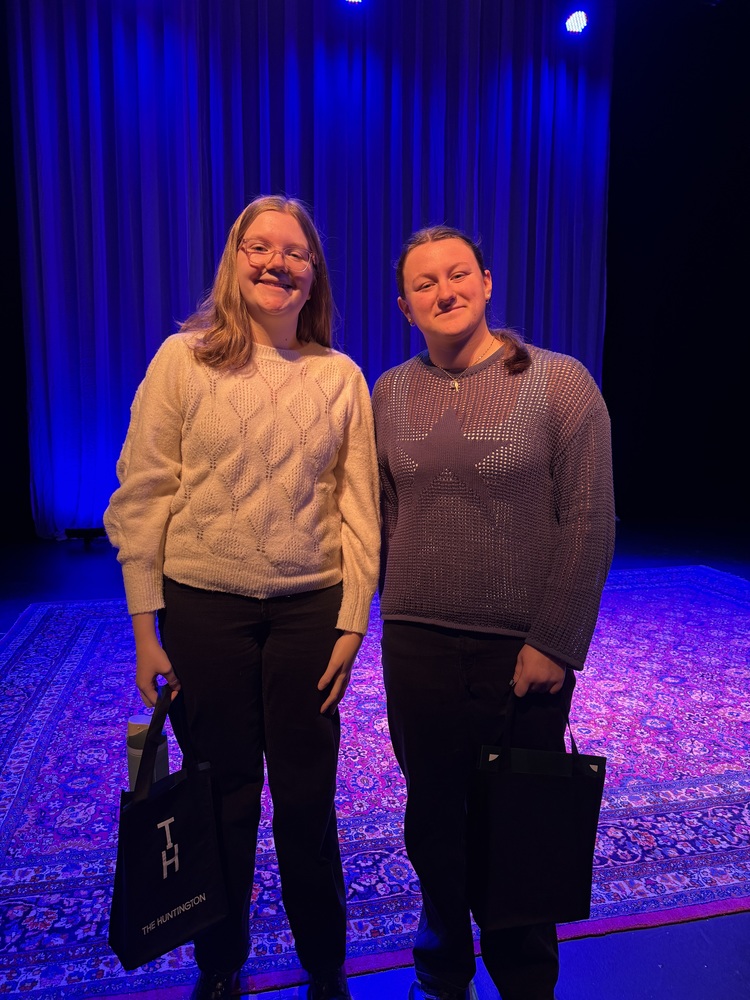 Sophie Holl & Stella Gizzi