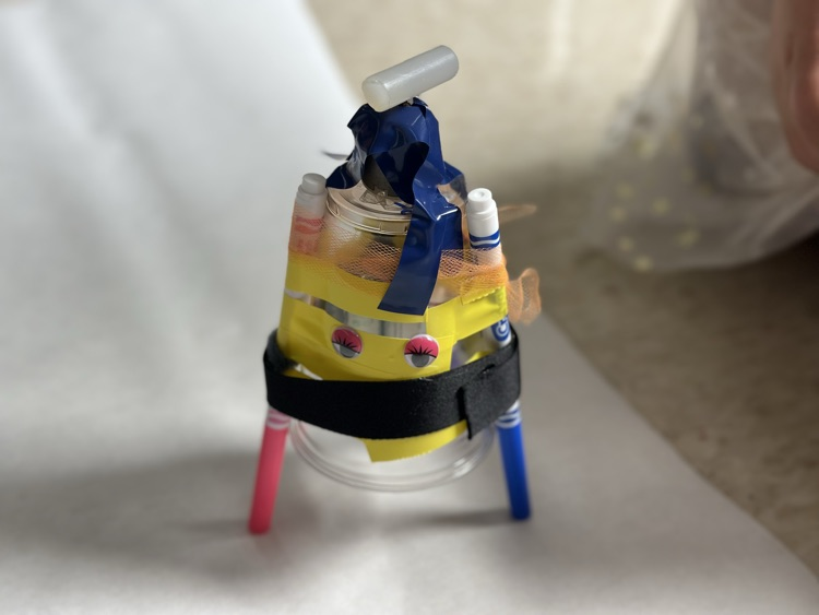 1st grade made art bots