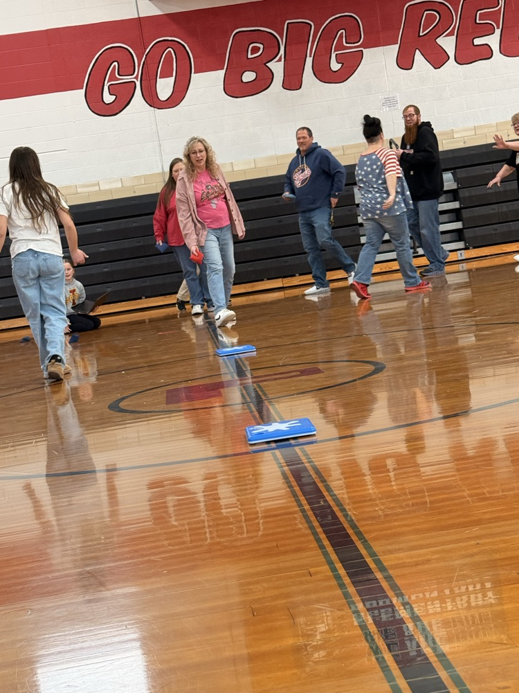 players play splat game