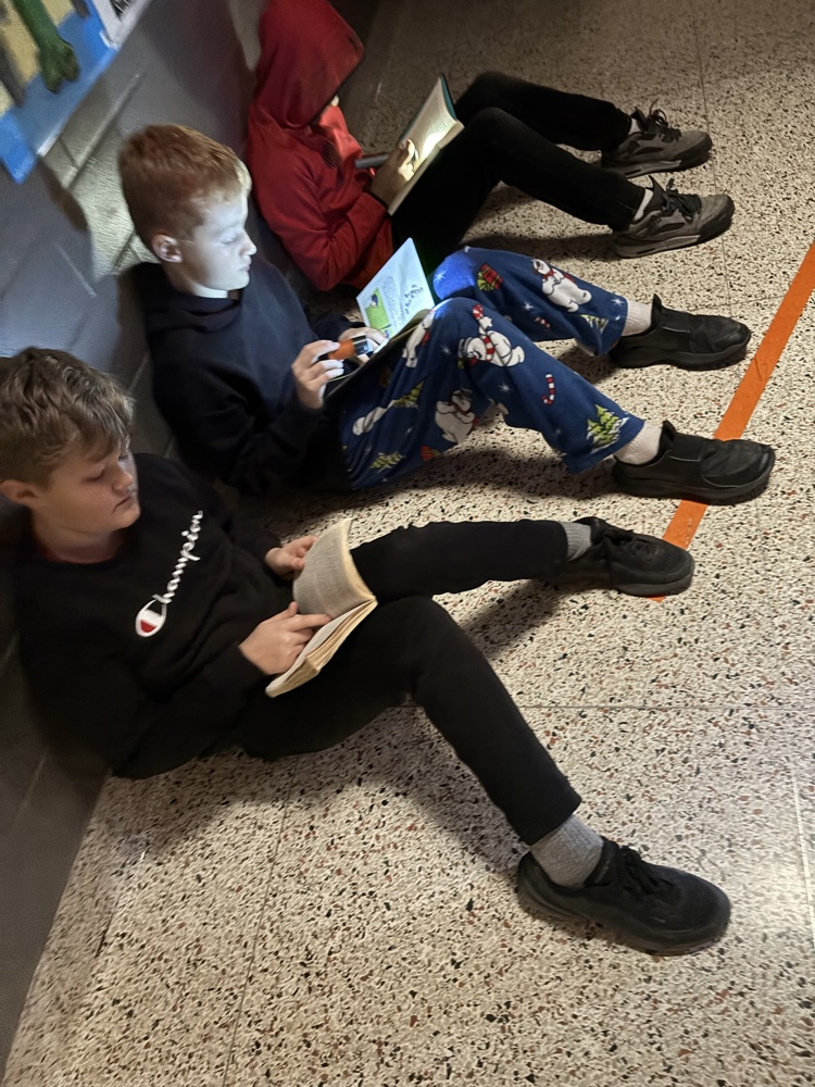 flashlight readers in the hallway