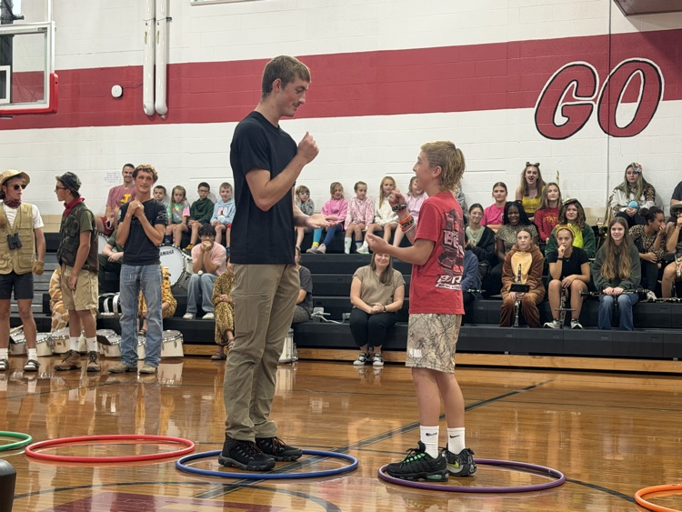 Homecoming elementary pep assembly 