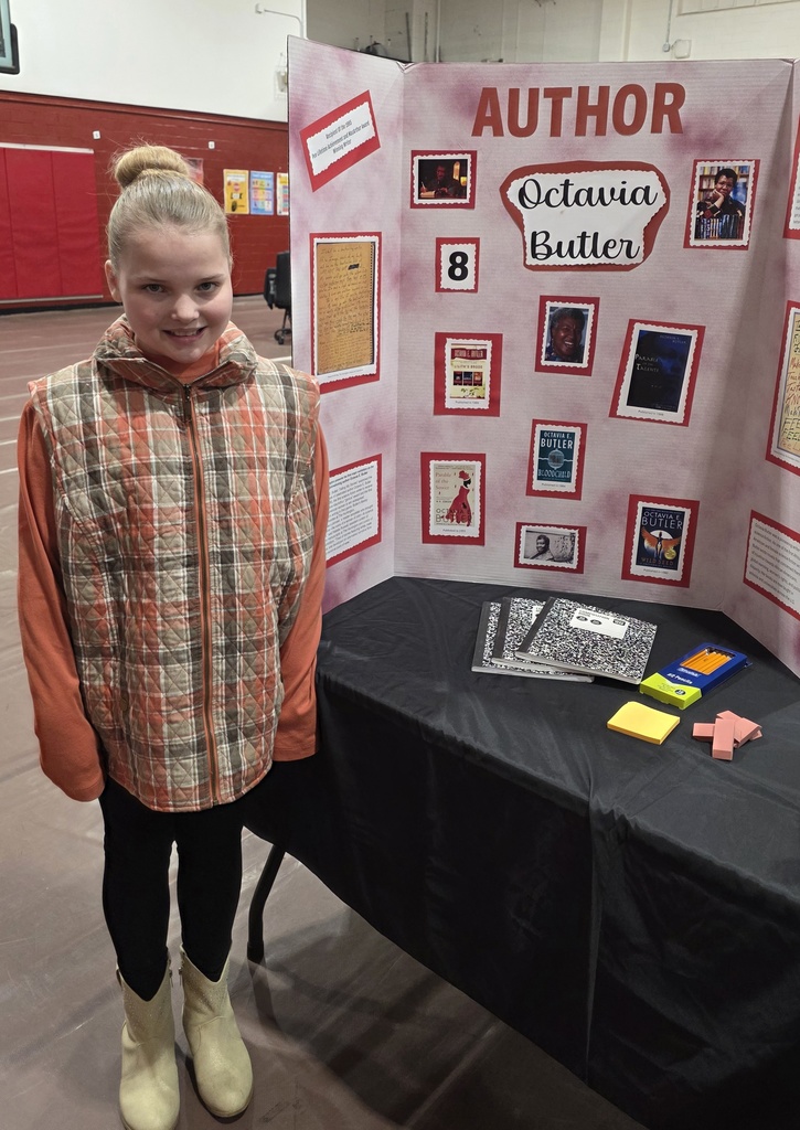 Hillsboro 5th grade presenting their Living History presenations.  Daisy