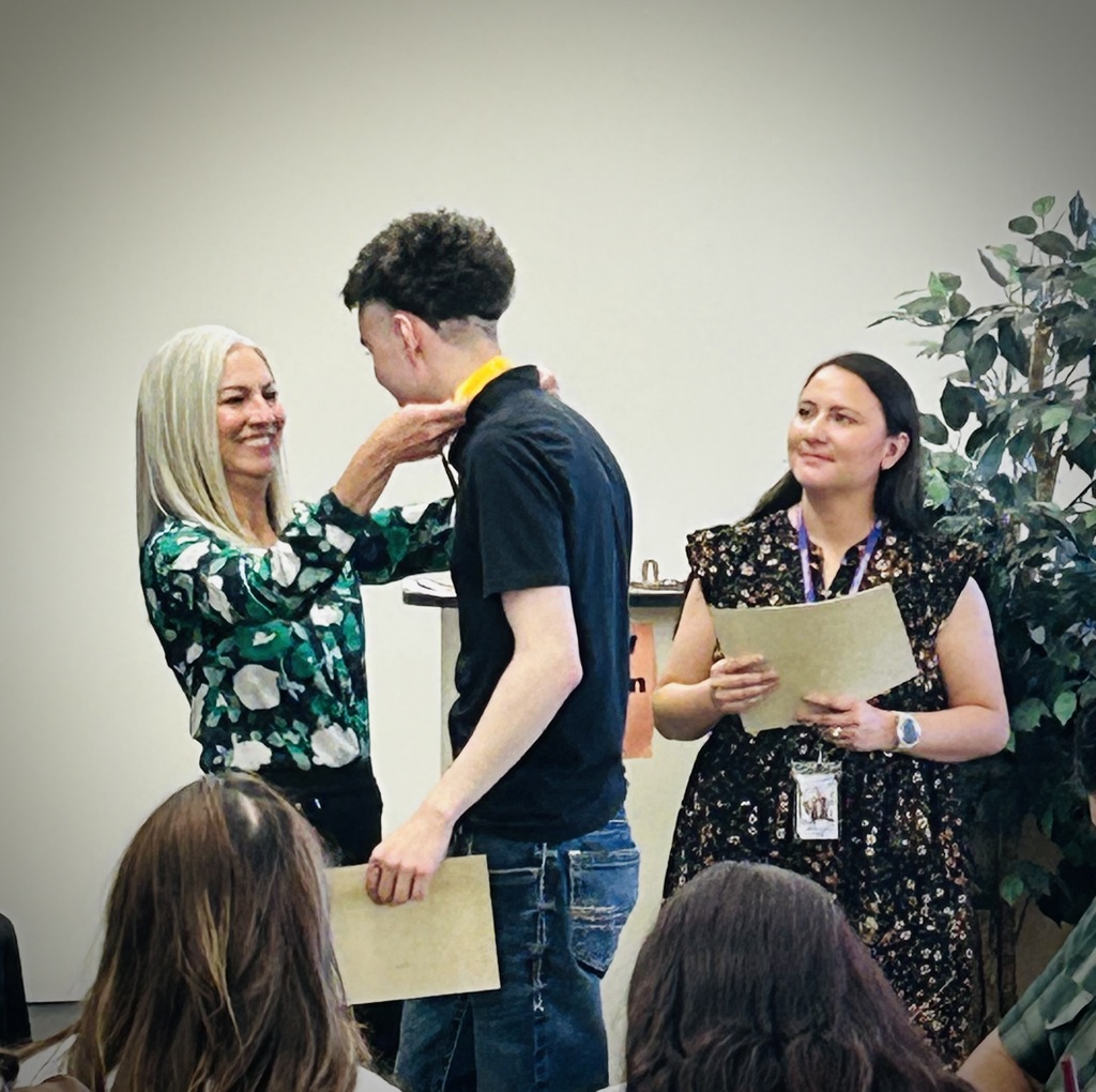 student receiving award
