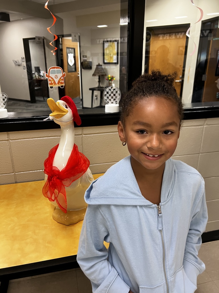 A student posing with Lucy Goose! Happy Birthday to the following students who had a birthday recently! #happybirthday