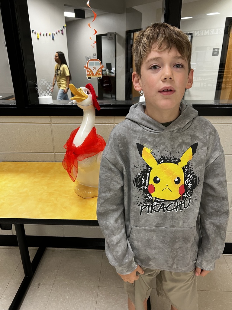 A student posing with Lucy Goose! Happy Birthday to the following students who had a birthday recently! #happybirthday