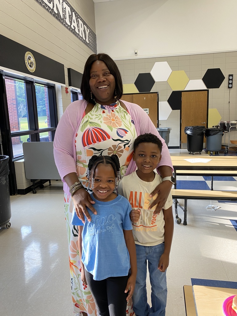 Two students with their grandmother. Thank you to all the wonderful grands and family members who visited us today for Goodies with Grands! We hope you had a wonderful time. A big thank you to Mrs. Garcia for organizing and putting this event together! 