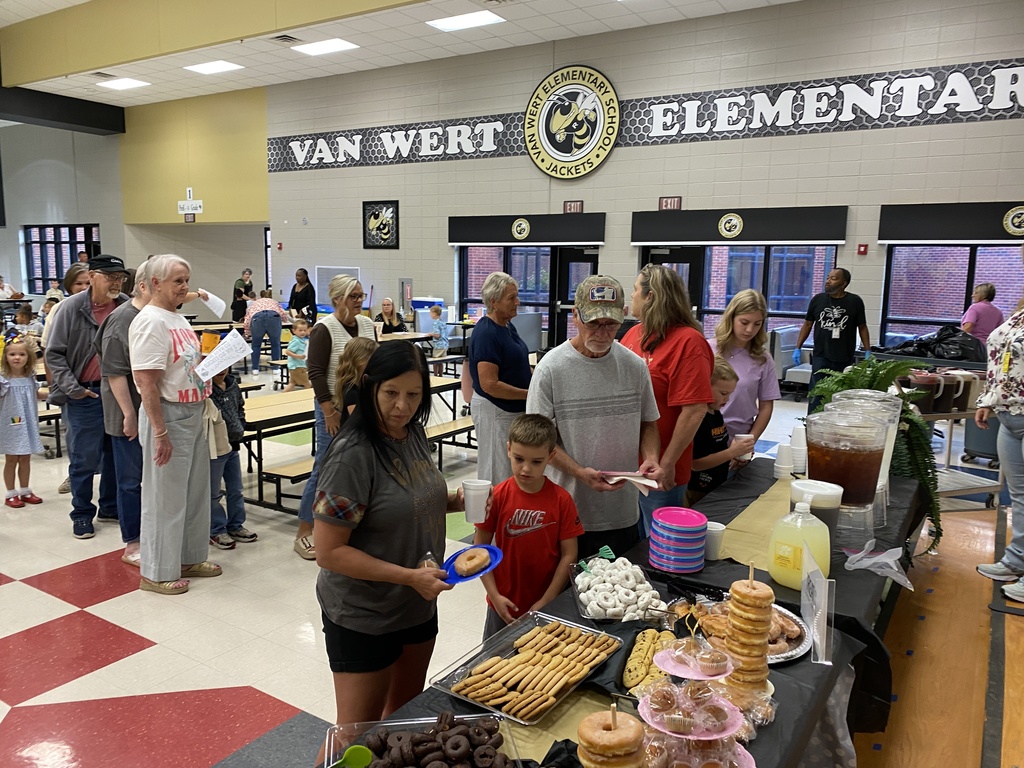 The line of grandparents waiting for food. Thank you to all the wonderful grands and family members who visited us today for Goodies with Grands! We hope you had a wonderful time. A big thank you to Mrs. Garcia for organizing and putting this event together! 
