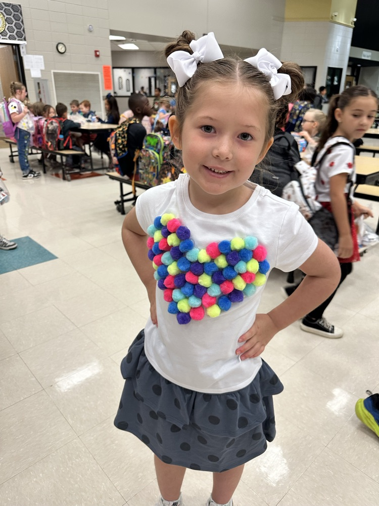 kids wearing dots for dot day