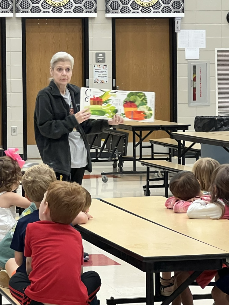 Ms. Lisa, our lead lunchroom lady, read to Pre-K for community helper week.