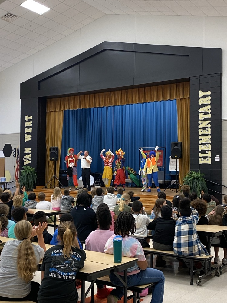 A big thank you to our Rockmart Fire Department!! They stopped by today and presented a fire prevention presentation to our 3-5th grade students. #stopdroproll