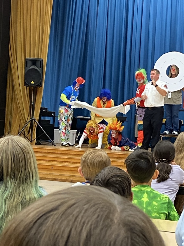 A big thank you to our Rockmart Fire Department!! They stopped by today and presented a fire prevention presentation to our 3-5th grade students. #stopdroproll