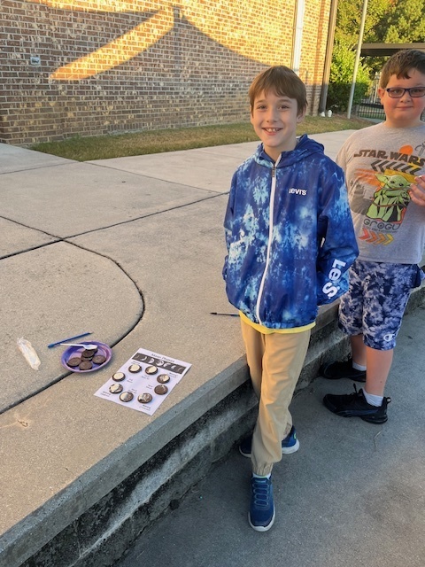 4th Grade Fun with Oreos and the Phases of the Moon!
