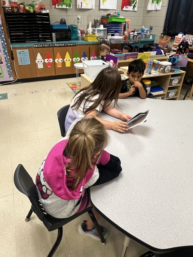2nd grade reading to Pre-K