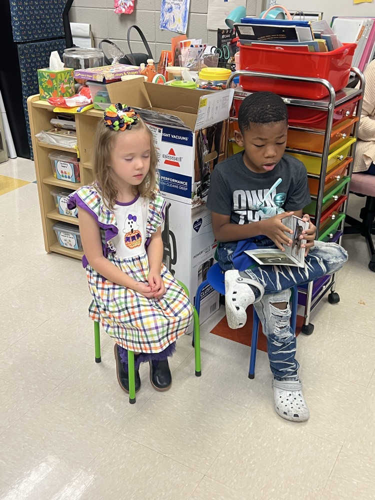 2nd grade reading to Pre-K