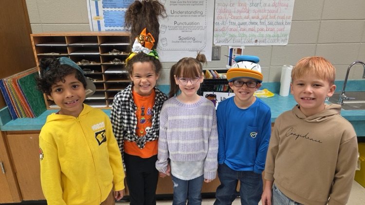 kids dressed up from Mrs Langston class. Today was a great first day of Red Ribbon Week! Tomorrow is Mismatch Day. #redribbonweek