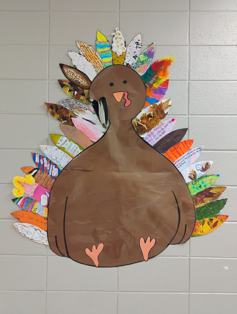 November is National Parent Involvement Month! We have sent home an optional family project to help grow our school's turkey. As a family, please decorate a feather and write what your family or student is thankful for. Mrs. Garcia and our school's nutrition team will attach your beautiful family feathers to our turkey. We can't wait to see how big our Thankful Turkey will grow!