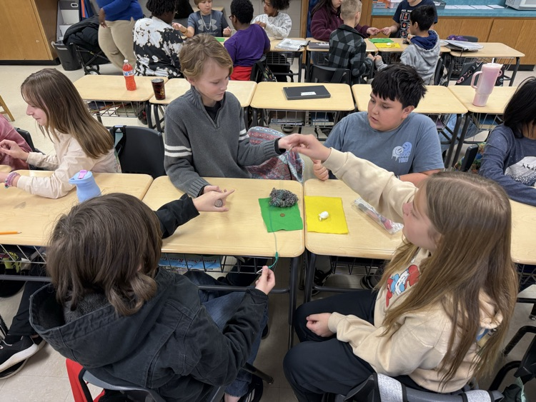 pic of students working with circuits during a Georgia power lesson. Mrs. Wallace from Georgia Power visited our 5th grade students yesterday to explore circuits and more.