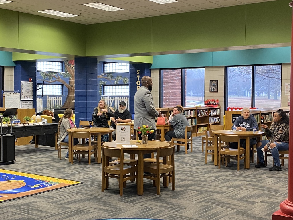 Thank you to all the parents and family members who attended yesterday's Pastries with the Principal. You help make our school run smoothly.