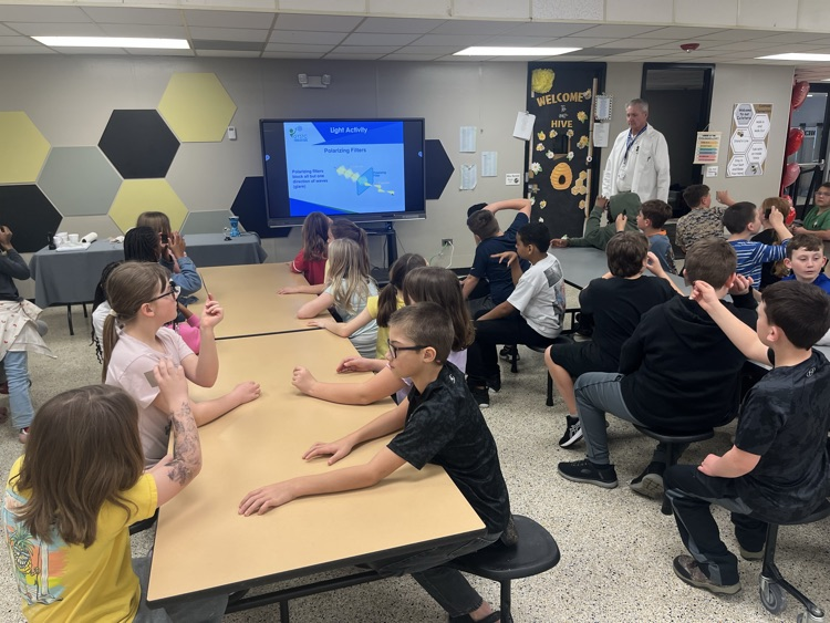 Dr. Bob visits 4th grade!