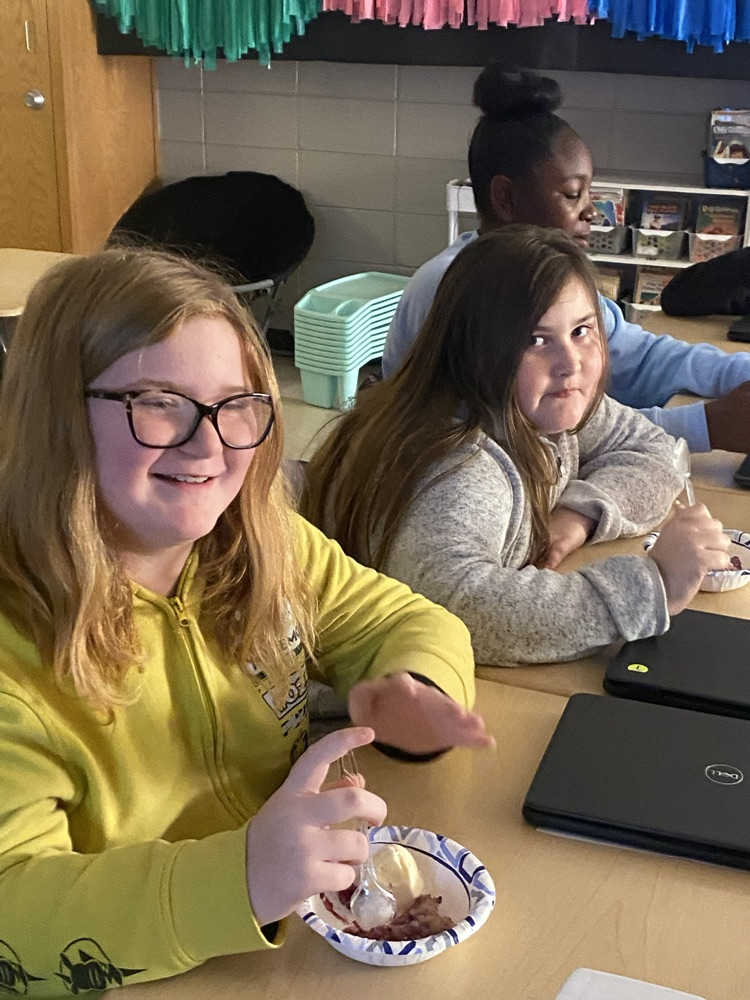 After completing their chapter book study on Wish by Barbara O’Connor, students in Ms. Pace’s and Mrs. Garner's reading classes got to enjoy blackberry cobbler and ice cream. 