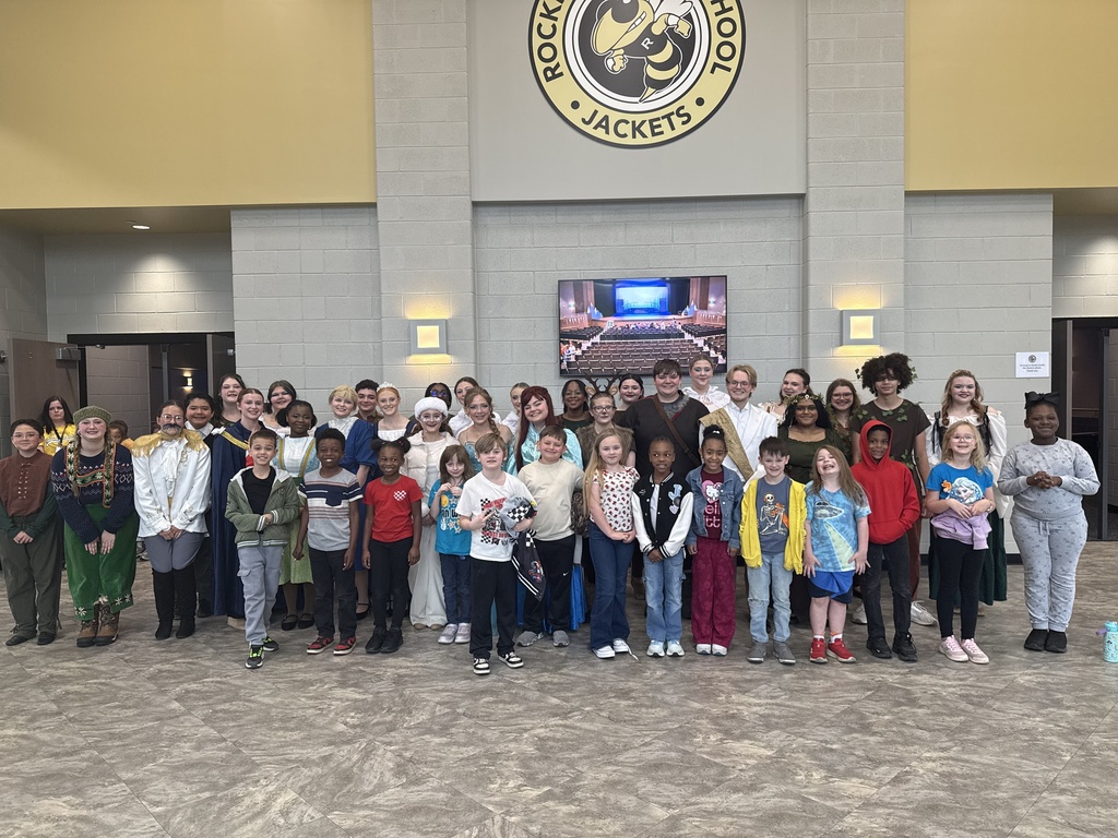 2nd grade at the field trip watching RHS student perform a musical