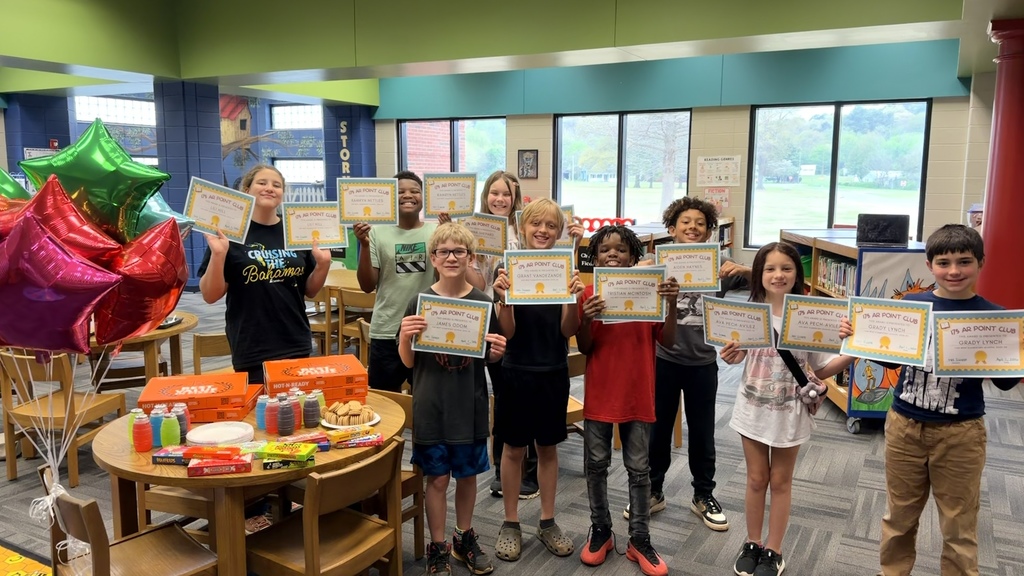 Congratulations to our 175 AR club members! These students earned their pizza party, certificates, candy, and balloons yesterday. Most of these students already have 200+ AR points. 