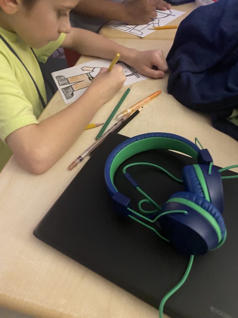 Students in Ms. Pace's writing class researched our National Parks. After completing their research, they wrote an opinion piece on which park they thought would be the best to send their Flat Rangers to. Ms. Pace mailed off the Flat Rangers to the chosen National Parks, requesting help from the park rangers. Several pictures and items have already been sent back to students, with more on the way!  Picture is of a student writing to a park ranger. 