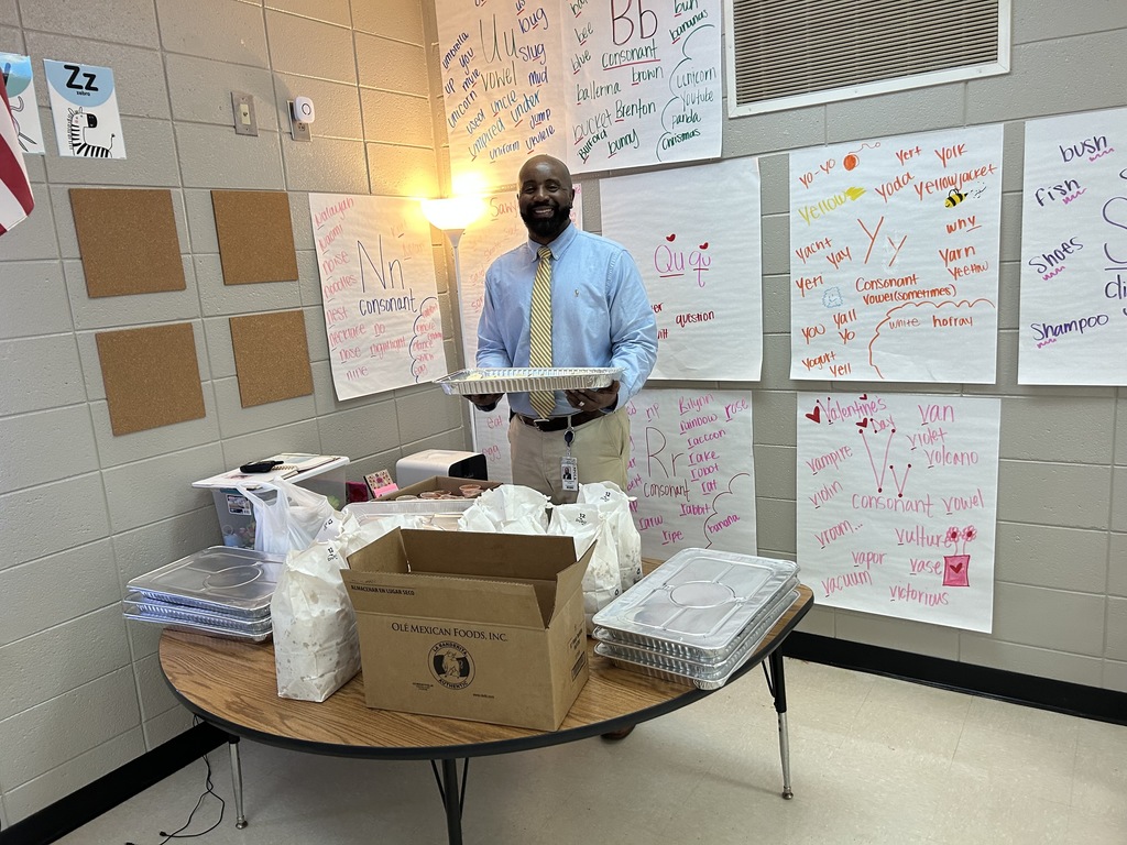 A big thank you to El Coyote today for donating chips and salsa to our entire kindergarten team for Taco Thursday.  Picture of Mr. Z our principal with the chips and salsa.