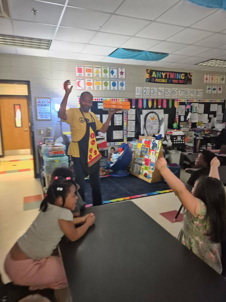 Kindergarten countdown pizza