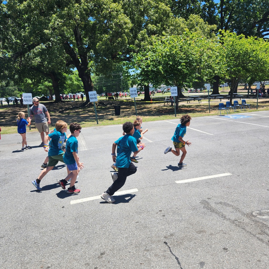 3rd grade is wild about field day