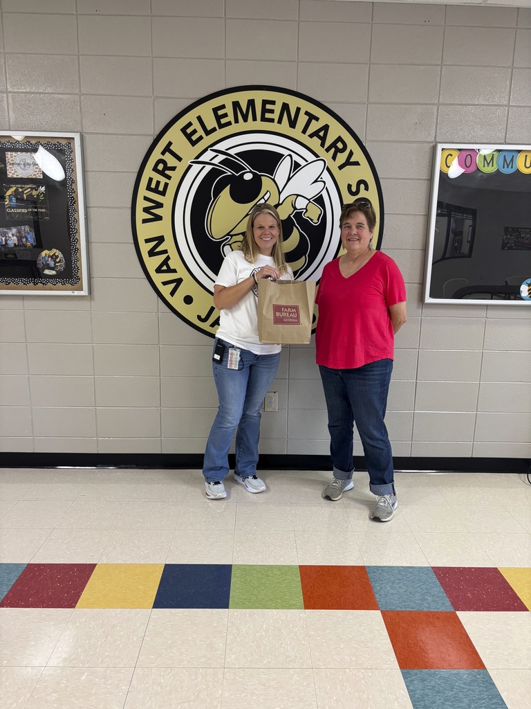 Picture of Mrs. Jennifer Smith our Assistant Principal and a representative from Polk Farm Bureau. Thank you, Polk Farm Bureau, for the gifts donated to our 3rd-5th grade teachers. We appreciate all you do for the students of PSD and Van Wert!