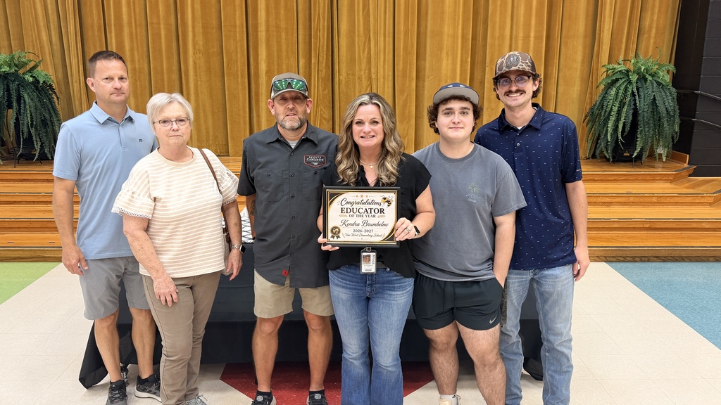 Our TOTY Mrs. Kendra Brumbelow with her family 