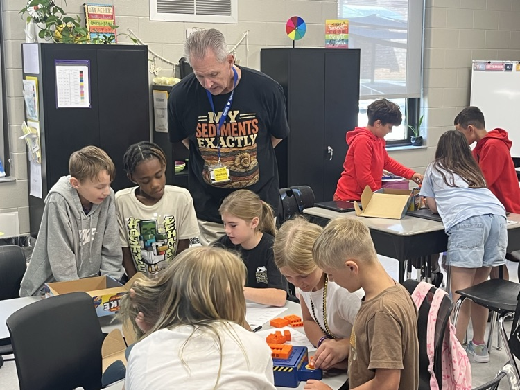 Dr. Bob Visits 5th Grade