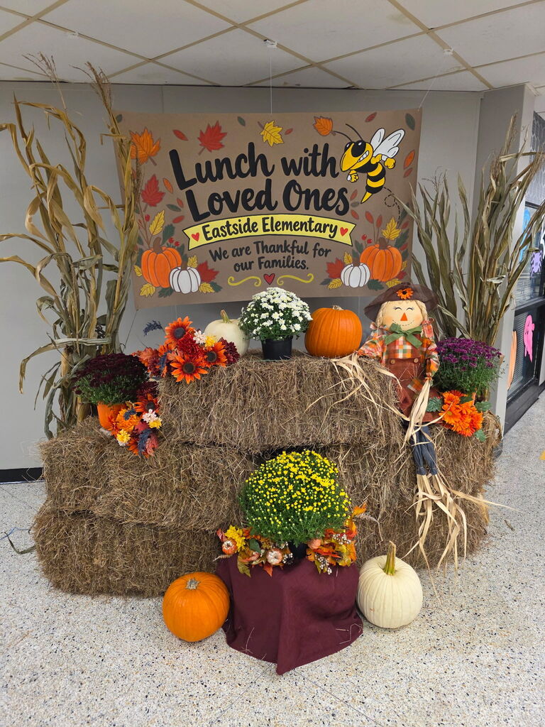 Lunch with loved ones photo op