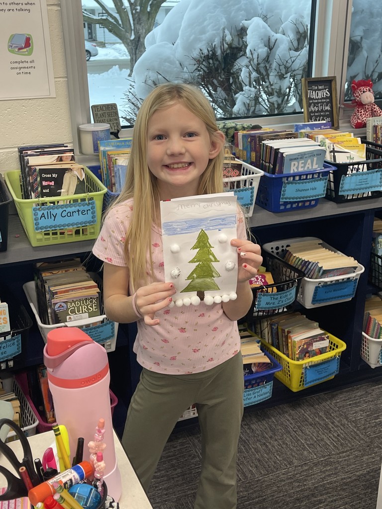 The 4th-grade students made cards for service members who can’t be with their families during the holidays.