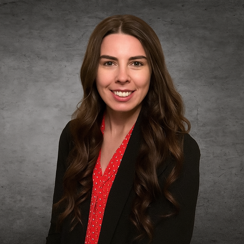 Headshot of Larin Davis