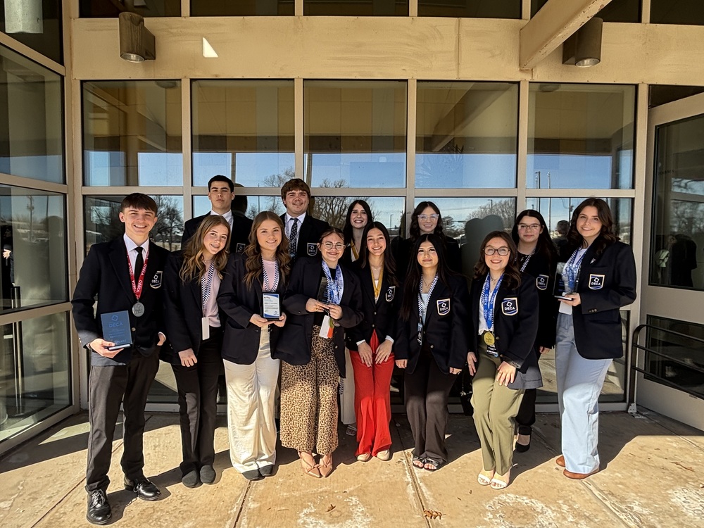 Photo of DECA delegates