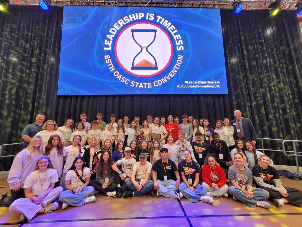 StuCo Students with sponsors and Principal and Superintendent