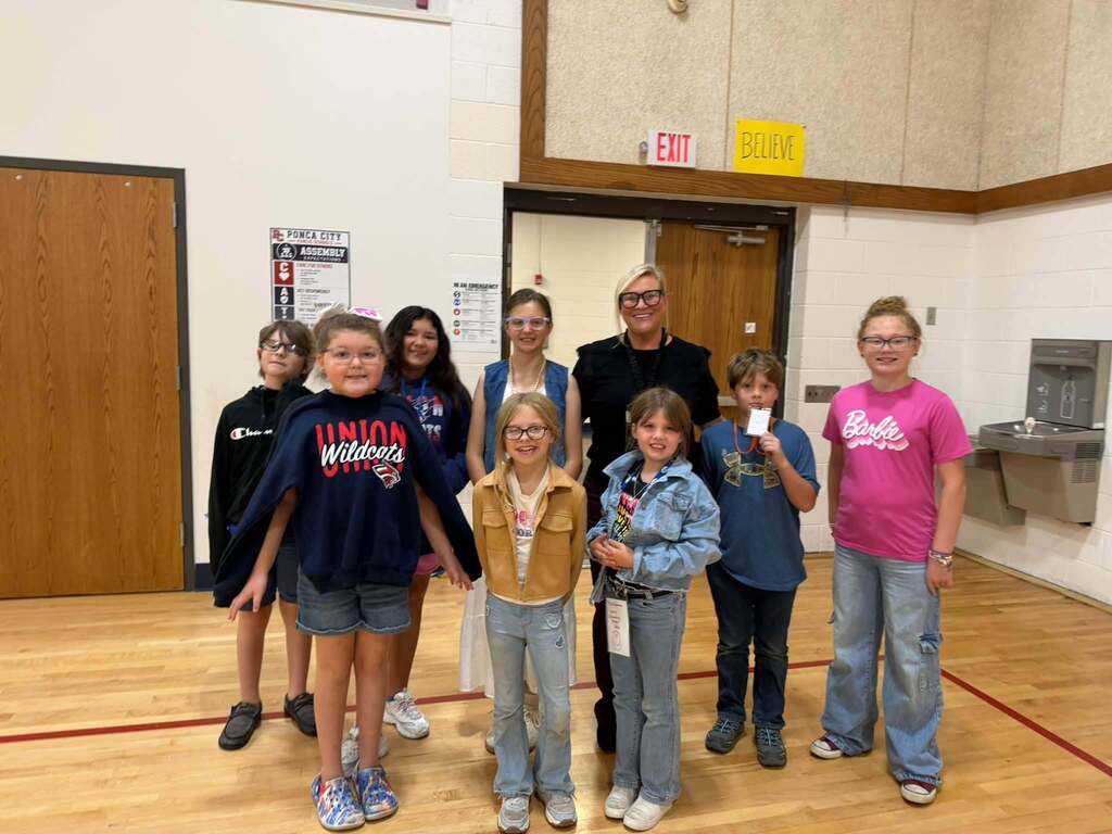 Union Elementary - Dress Like Mrs. A Day